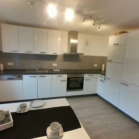 Moderne Helle 2,5 Zimmer Wohnung Mit Grossem Bad Und Kueche In Trossingen Extérieur photo
