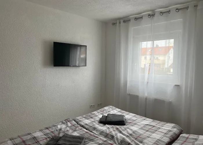 Moderne Helle 2,5 Zimmer Wohnung Mit Grossem Bad Und Kueche In Trossingen