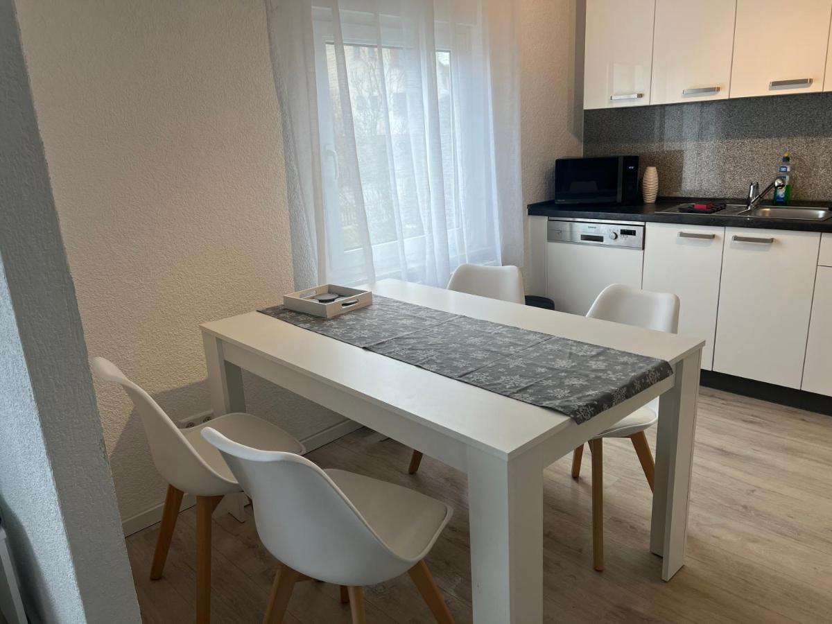 Moderne Helle 2,5 Mit Grossem Bad Und Kueche In Appartement