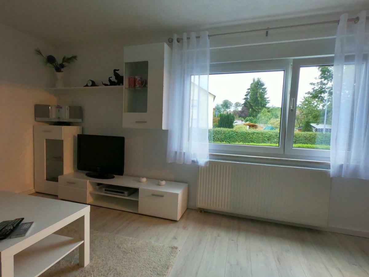 Moderne Helle 2,5 Mit Grossem Bad Und Kueche In *
